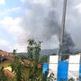 Incendio a Verzuolo,  a fuoco il ricovero mezzi  dell’istituto per l’agraria [VIDEO]