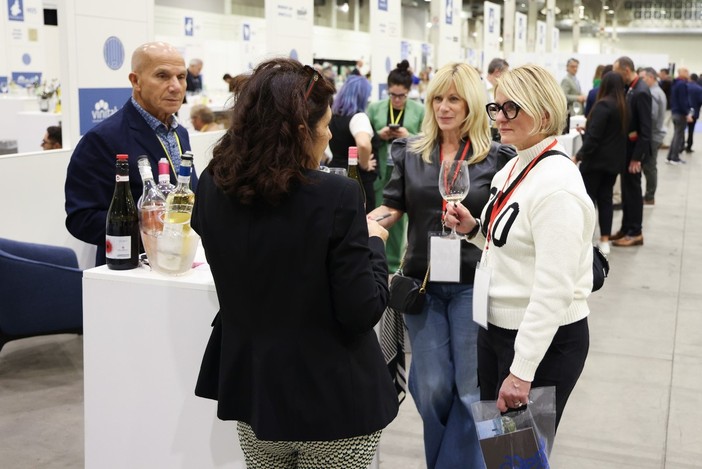 A Chicago la prima edizione di Vinitaly USA, evento che offre ai produttori vitivinicoli italiani un canale di incontro diretto con i buyer americani