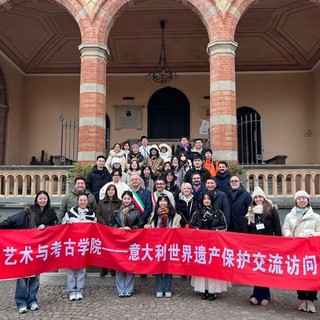 Studenti cinesi in visita a Barolo