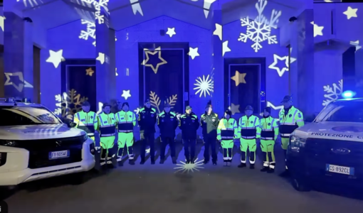 Buon Natale e un sereno anno nuovo dalla Sezione ANA di Mondovì con tutti i gruppi: viva gli Alpini! [VIDEO]