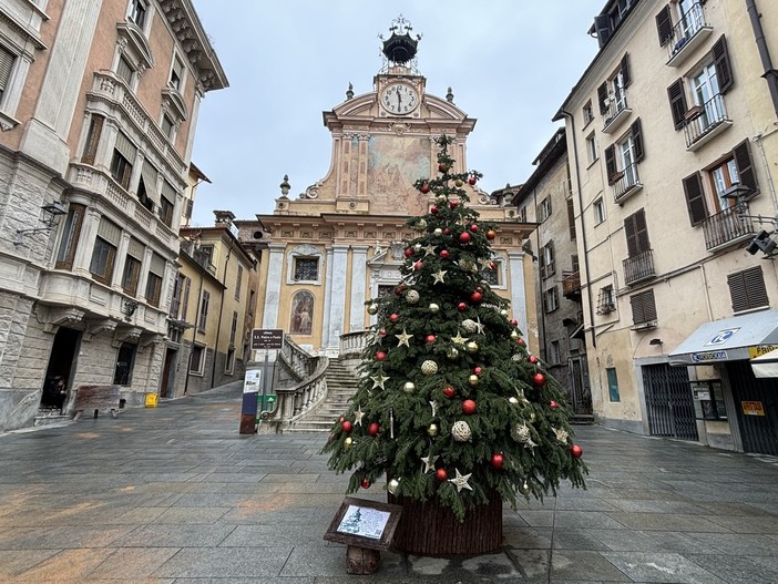 Mondovì si prepara ad un Natale da Fiaba con la parata dei personaggi più amati da grandi e piccini