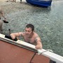 Missione compiuta: Andrea Lanari ha attraversato a nuoto lo Stretto di Messina
