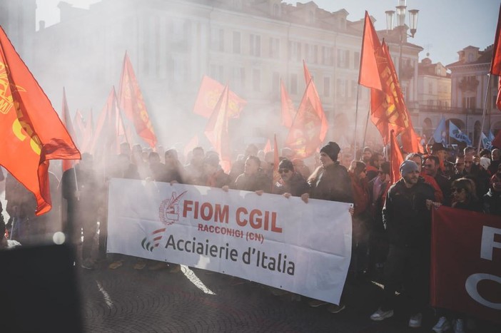 Crisi Ilva, si va verso il divorzio con Arcelor: fissato a mercoledì l’ultimatum del governo