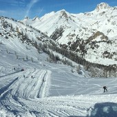 IL METEO DEL WEEKEND / Freddo, Foehn e neve sui confini alpini fino a Natale