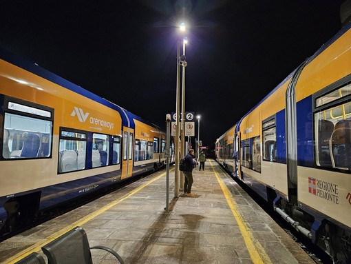 Arenaways incontra i passeggeri alla stazione di Saluzzo a due mesi dall'avvio del servizio