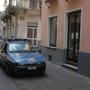 Un'autopattuglia della Polizia impegnata in controlli diurni nel centro storico