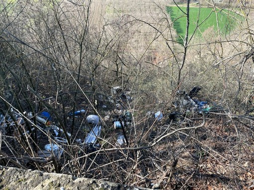 Abbandono rifiuti a Bastia Mondovì: sanzionato il responsabile