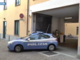 Un'auto della Polizia durante l'operazione di stamattina