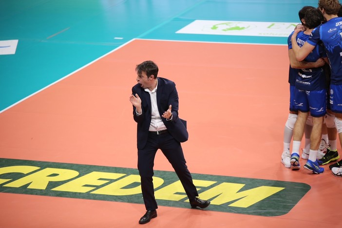 Matteo Battocchio esulta durante un momento dell'incontro (Foto: Margherita Leone)