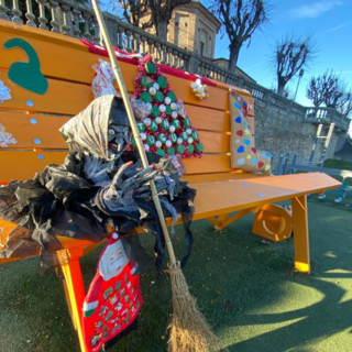 La Befana è arrivata a Piozzo e ha fatto tappa alla Big Bench