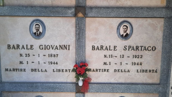 La tomba di Giovanni e Spartaco Barale al cimitero di Borgo San Dalmazzo