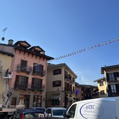 Preparativi in piazza Italia a Boves