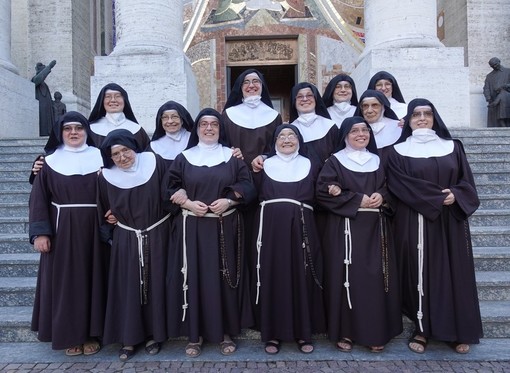 Bra, due appuntamenti di preghiera al Monastero delle Clarisse