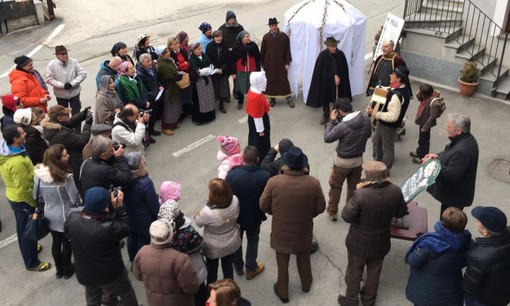 A Crissolo torna la tradizione di Carnevale del Bussolin