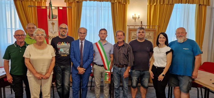 Il riconfermato sindaco di Lesegno Emanuele Rizzo ha prestato giuramento, ecco la sua Giunta