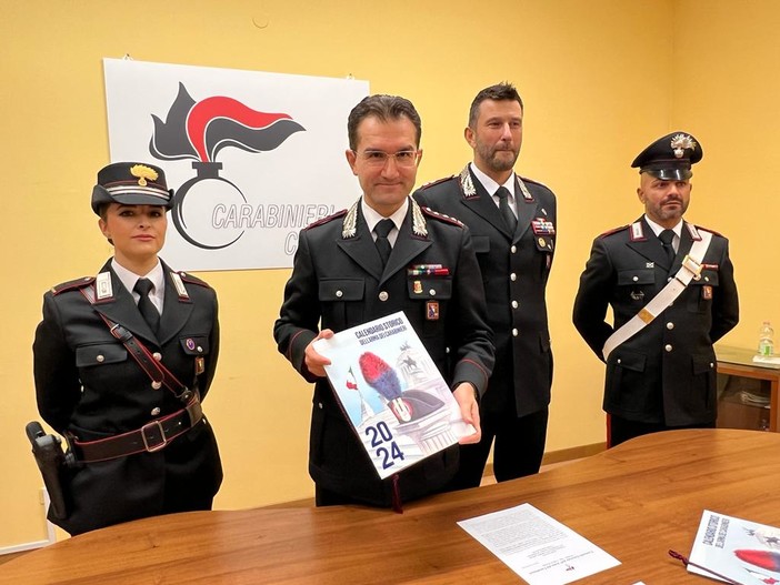 La vicinanza dei carabinieri alle comunità: questo il tema del Calendario dell'Arma 2024