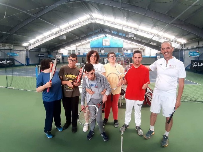 A Lagnasco il tennis come mezzo inclusivo per persone con disabilità intellettive