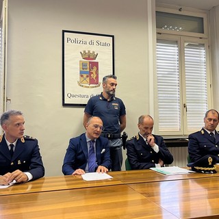 Entrano in casa e trovano due finti carabinieri pronti a derubarli: è successo ieri a Cuneo