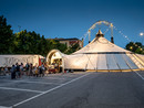 Lo chapiteau del Teatro delle Foglie installato in piazzale Unità d'Italia