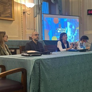 L'assessore Francesca Botto, il sindaco Luca Robaldo, Cristiana Lo Monaco e Federica Bianchi di CoopCulture