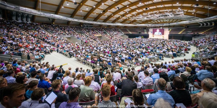 Anche da Cuneo circa 3.000 persone per il congresso annuale dei Testimoni di Geova