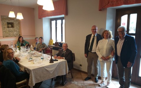 La delegazione alla trattoria Salvetti di Paroldo