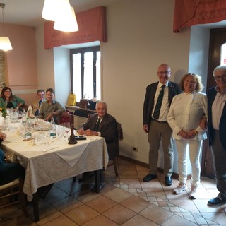 La delegazione alla trattoria Salvetti di Paroldo