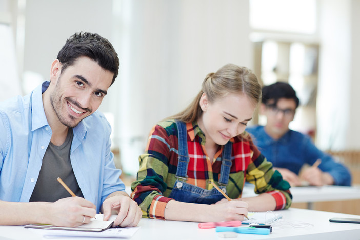 Sempre più studenti nel cuneese scelgono la soluzione del diploma in un anno