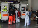 Nella foto di Mauro Gallo le operazioni di trasbordo delle ultime attrezzature e dei pazienti dagli ospedali di Alba e Bra a quello di Verduno: era il 20 luglio 2020