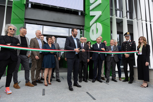 La grande festa di eVISO a Saluzzo: a cinque anni dall'avvio, inaugurato il nuovo edificio [VIDEO]