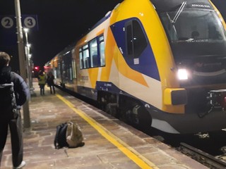 Stazione di Saluzzo, primi arrivi e partenze dei treni Arenaways sulla tratta Cuneo- Saluzzo - Savigliano