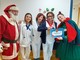 Una squadra di Elfi guidati da Babbo Natale in visita ai piccoli ospiti dell'ospedale di Verduno