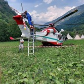 Elicottero del 118 urta un albero con la pala dell'elica: danni e un po' di paura in Valle Maira [VIDEO]