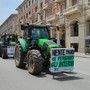 Ultimo giorno di scuola: a Cuneo sfilata di trattori, auto e moto [FOTO E VIDEO]