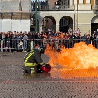 I vigili del fuoco della Granda celebrano Santa Barbara nel cuore di Cuneo [FOTO E VIDEO]