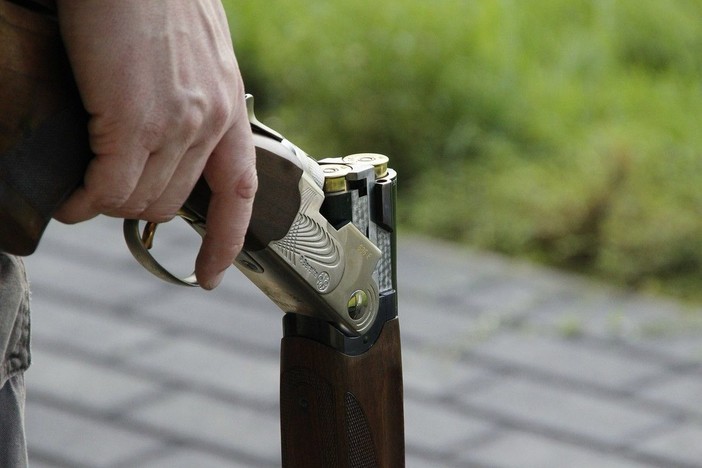 “Il mio vicino di casa mi ha minacciata con un fucile”: condannato un monregalese