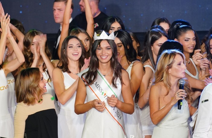 Minacce di morte e di abusi sessuali contro l'ex miss Italia di Cervere: a giudizio un 31enne lombardo