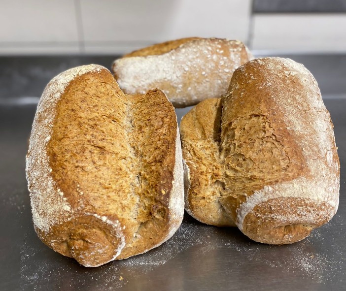 A Savigliano si presenta il pane della prevenzione Lilt