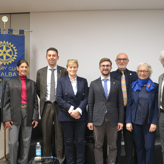 Da sinistra (nella foto di Lucia Ernè): Ginetto Pellerino, Gaia Frunzio, Roberto Bodrito, Nicoletta Ponchione, Alberto Gatto, Rosario D’Acunto, Piera Arata e Roberto Cavallo