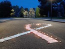 Candele e un fiocco rosa e azzurro al Parco della Resistenza di Cuneo per il Baby Loss Awareness Day