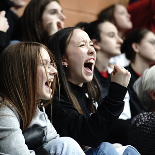 Le immagini di festa al palasport di Cuneo nella fotogallery di Mattia Benozzi