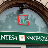 Chiudono gli sportelli di Intesa Sanpaolo a Sanfront e Paesana, Uncem ai residenti: &quot;Cambiate banca&quot;