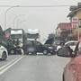 Incidente in via Cuneo a Borgo San Dalmazzo: tre vetture coinvolte, disagi alla circolazione