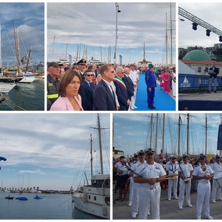 La cerimonia di apertura della grande festa della nautica a Calata Anselmi