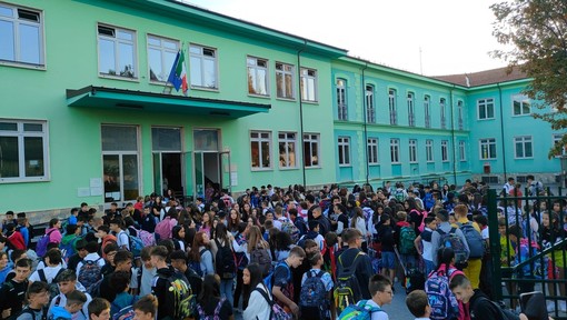 Primo giorno di scuola nel 2023 a Madonna dell'Olmo