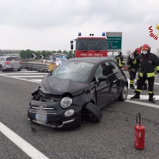 Incidente sulla Torino-Savona, a Fossano: due auto coinvolte e quattro persone ferite