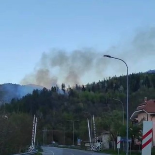 Le foto dell'incendio da Priola (grazie a Gabriele Paglia del gruppo AVT Informa)