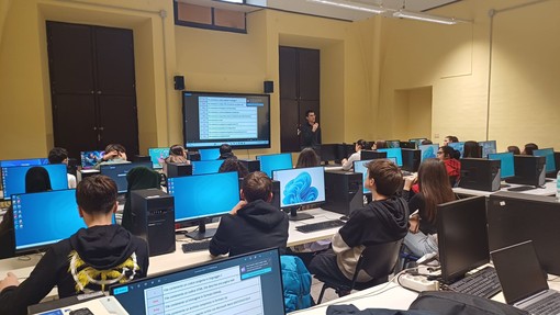 Al liceo di Racconigi arriva l’informatica