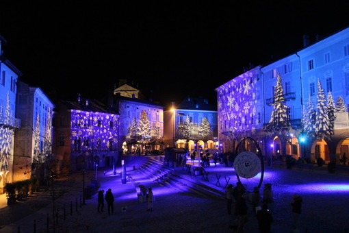 Domani si accendono le proiezioni natalizie sui palazzi di Mondovì con &quot;Luci a Piazza&quot;