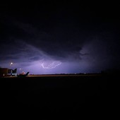 Lo spettacolo dei lampi che squarciano il cielo: le foto dall'aeroporto di Levaldigi